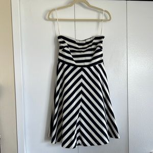 Striped strapless dress